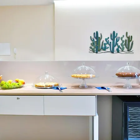 Astro Blu לינה וארוחת בוקר 4*