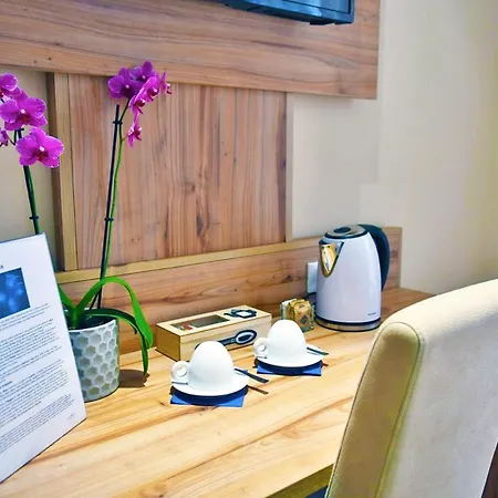 住宿加早餐酒店 Astro Blu 4*