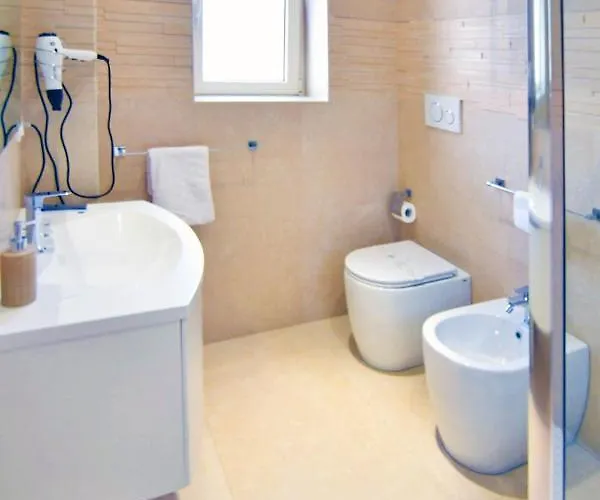 Astro Blu לינה וארוחת בוקר